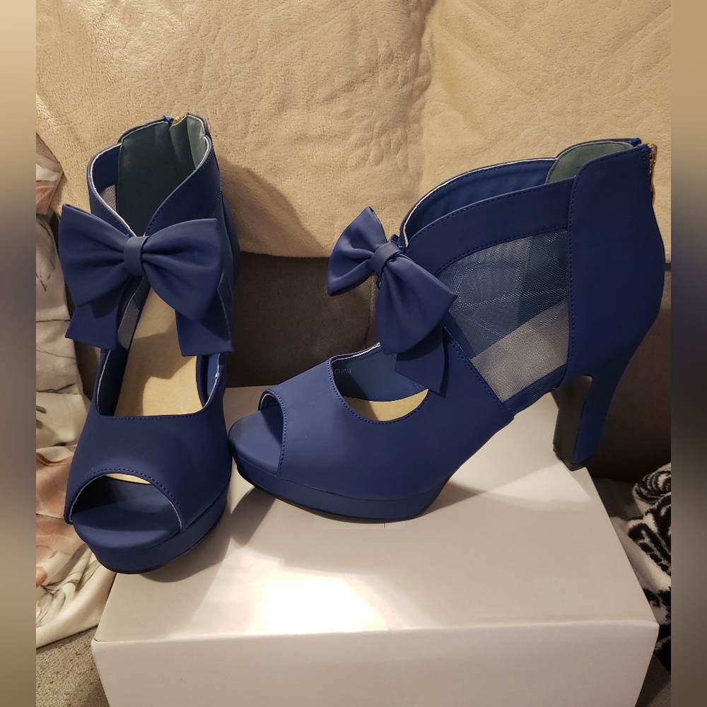Blue Peep-Toe Heels with Bow Accent